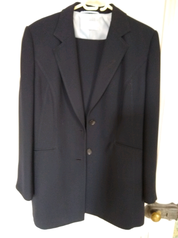 Precis Petite trouser suit size 